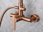 Ensemble de douche composé d'un mitigeur et d'une colonne de douche or rose brossé. Cet ensemble de barre de douche offre un design élégant. GARANTIE 5 ANS, LIVRAISON OFFERTE 5 à 6 Jours